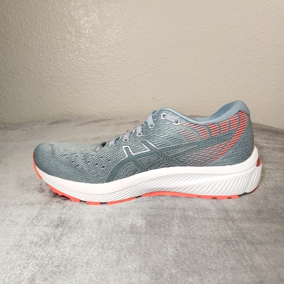 ASICS Women's GEL-Cumulus 22 - Picture 2 of 7